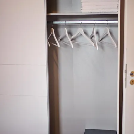 Luxury Laura 아파트 *