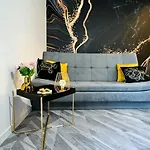Апартаменти Luxury Laura *